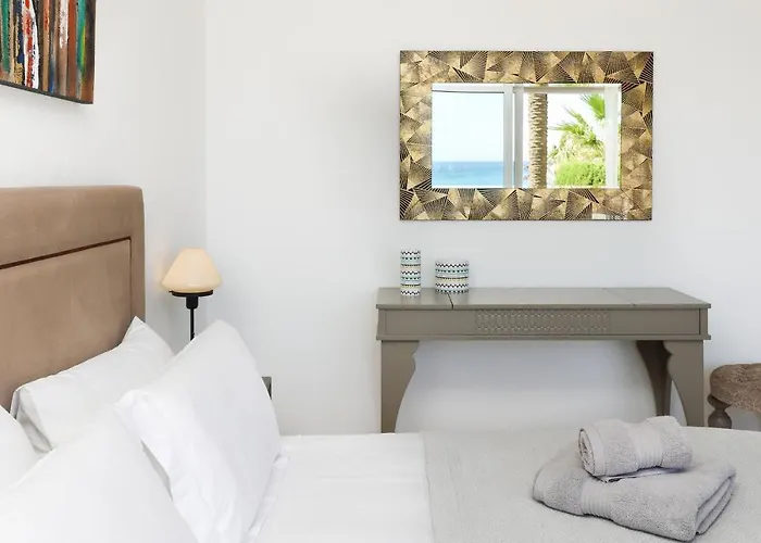 Beachfront Luxury - Monteros Palm