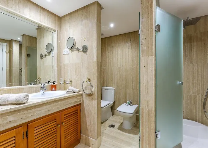 Beachfront Luxury - Monteros Palm Apartament