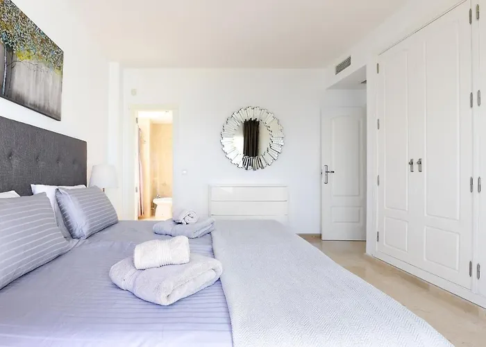 Beachfront Luxury - Monteros Palm Apartament Marbella