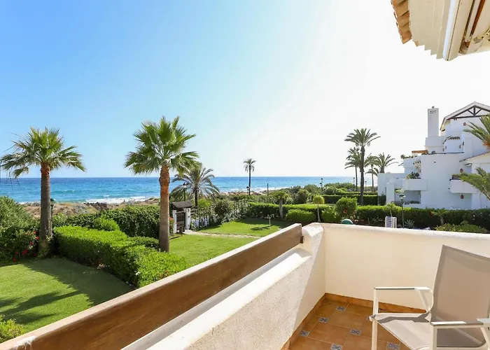 Beachfront Luxury - Monteros Palm Apartament